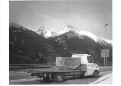 LCS transport old image of van